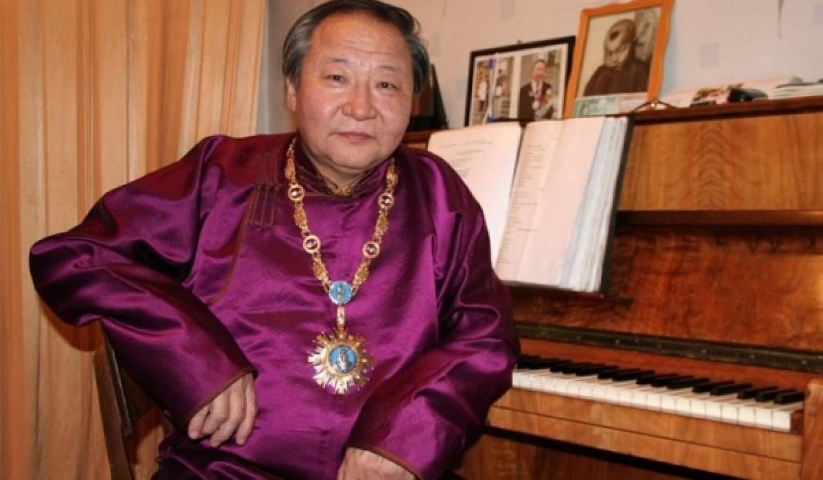 Үүрд дурсагдах эрхэм Нэрт хөгжмийн зохиолч Б.Шарав – ТАС.МН