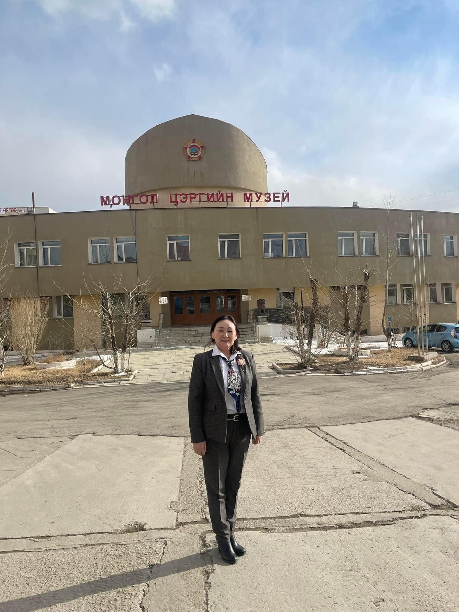 Л. Өнөрчимэг Монгол цэргийн музейд зураачаар ажиллахаар боллоо – ТАС.МН