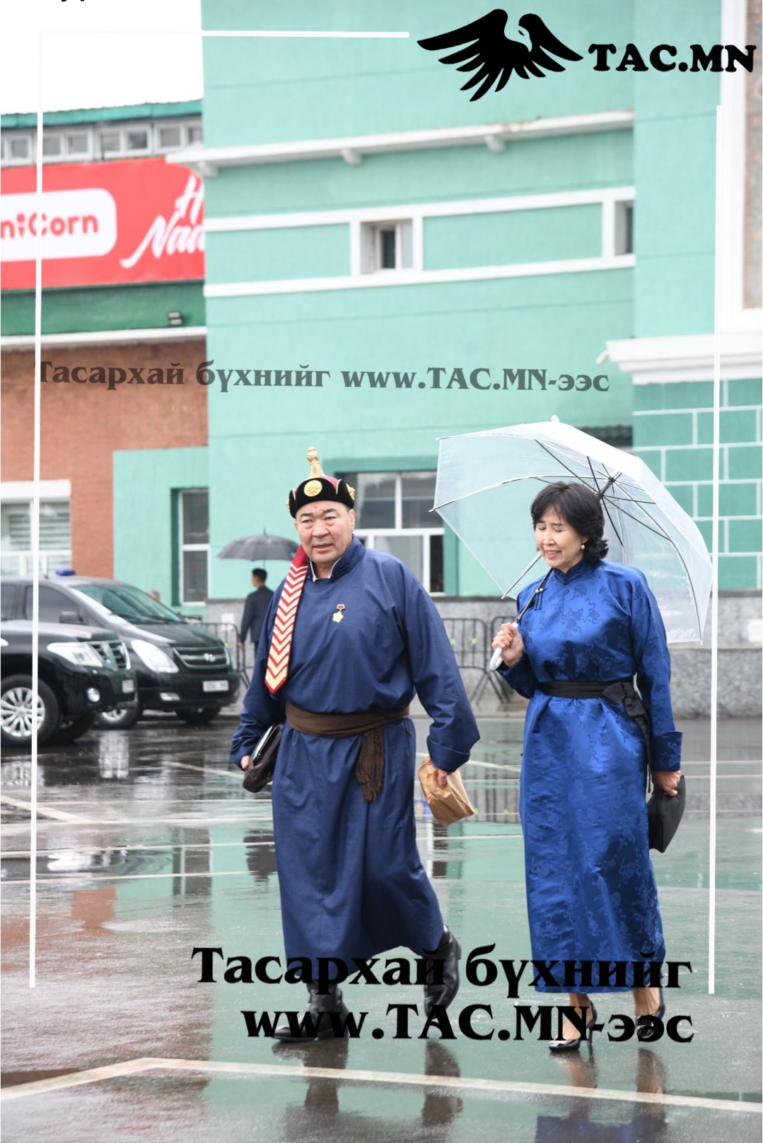Үндэсний бөхийн далай, даяан, дархан аварга Б.Бат-Эрдэнэ манай дуранд ...